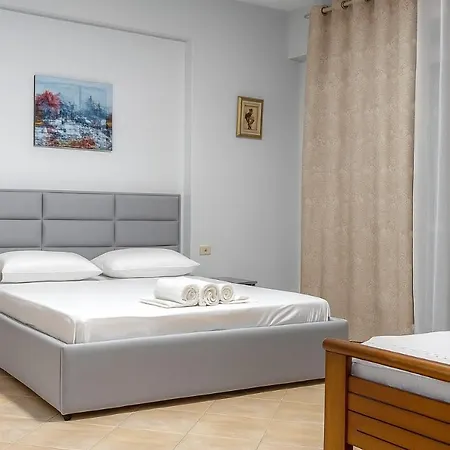 Lungo Mare Apartmens Apartament *