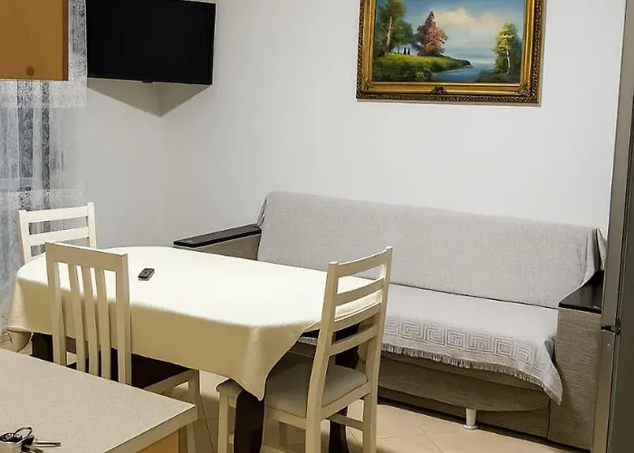 公寓 Lungo Mare Apartmens *